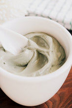 Load image into Gallery viewer, FLORA & CURL Coconut Mint Curl Refresh Clay Wash